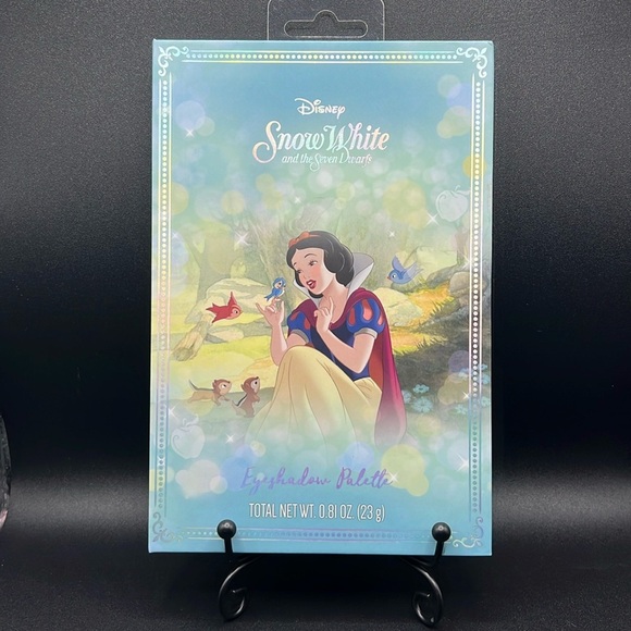 Taste Beauty Other - 🎉 New Disney Princess Snow White 12 Color Eyeshadow Mirror Palette